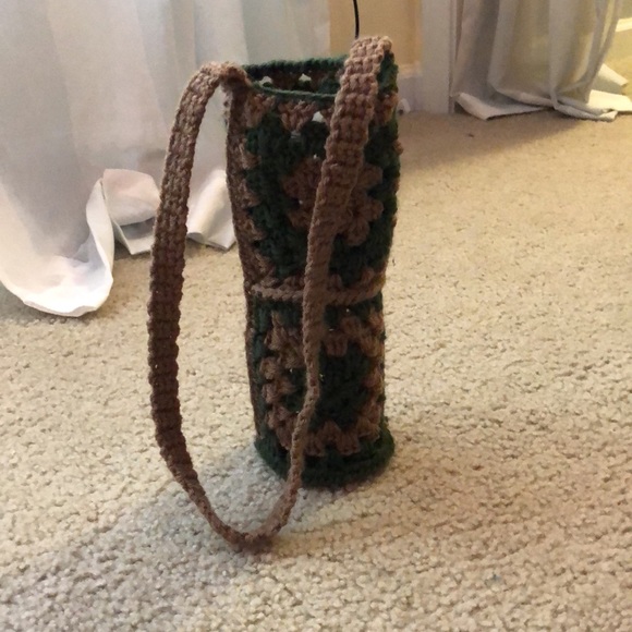 Crochet water bottle holder - Picture 2 of 4